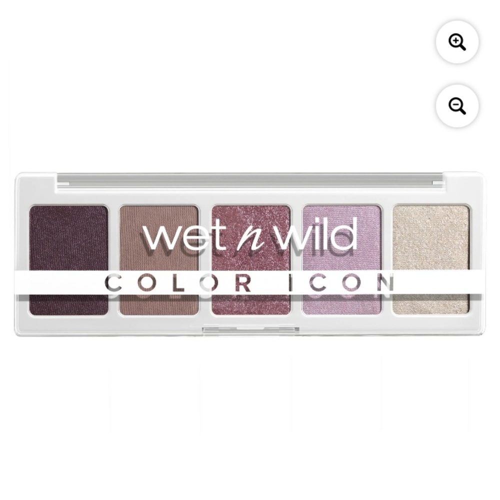 Luxurious Eyeshadow Palette with Rich Colors